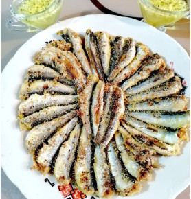 Şprot pane cu mujdei de usturoi